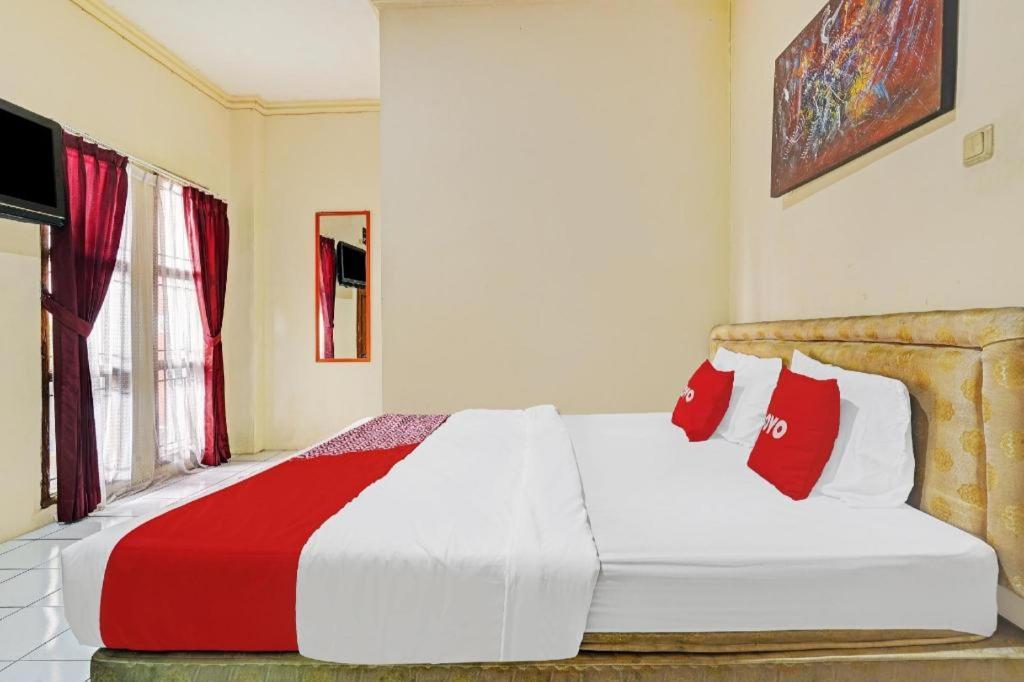 Oyo 90415 Havana Orange Hotel Bandung